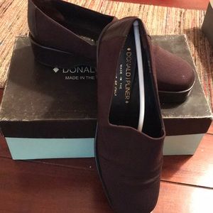 REDUCED Donald Pliner Stretchy Loafer Style Shoes